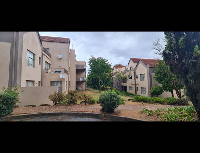 2 BEDROOM APARTMENT SOLD IN HALFWAY GARDENS